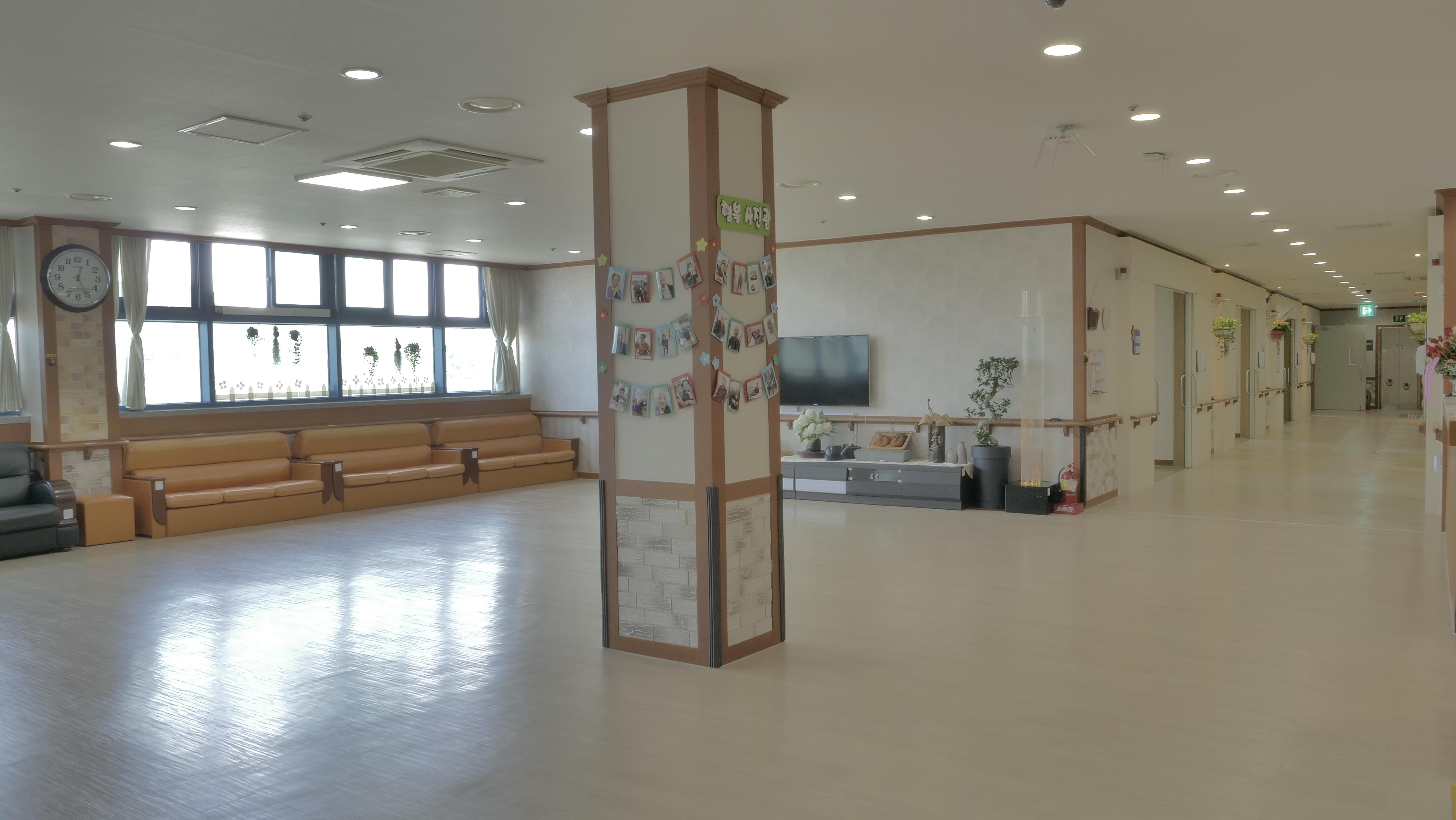 고흥군노인전문요양원 이미지 6