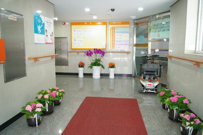 강남구립 논현요양센터 이미지 8
