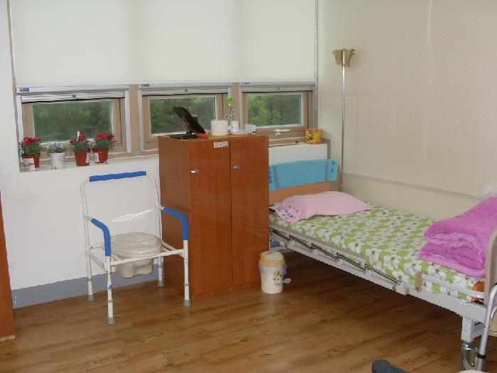 강화노인복지센터부설 한울요양원 이미지 6