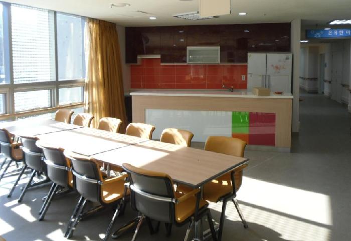 구립서초노인요양센터 이미지 7