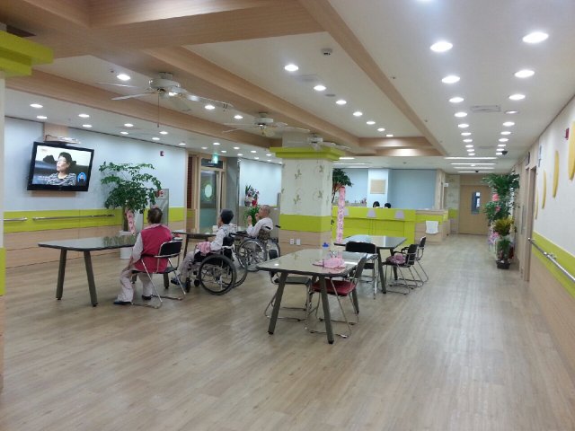 A-시청앞전문요양원 이미지 6