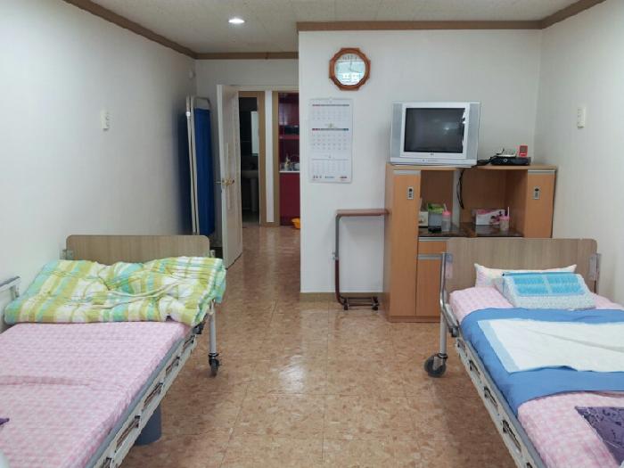 The 사랑 노인요양원 이미지 3