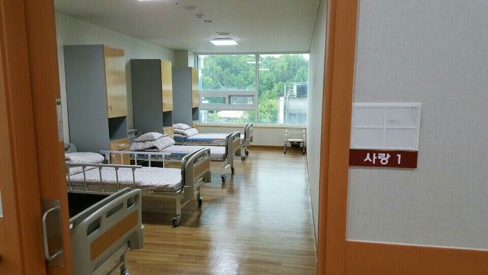 100세요양원 이미지 3