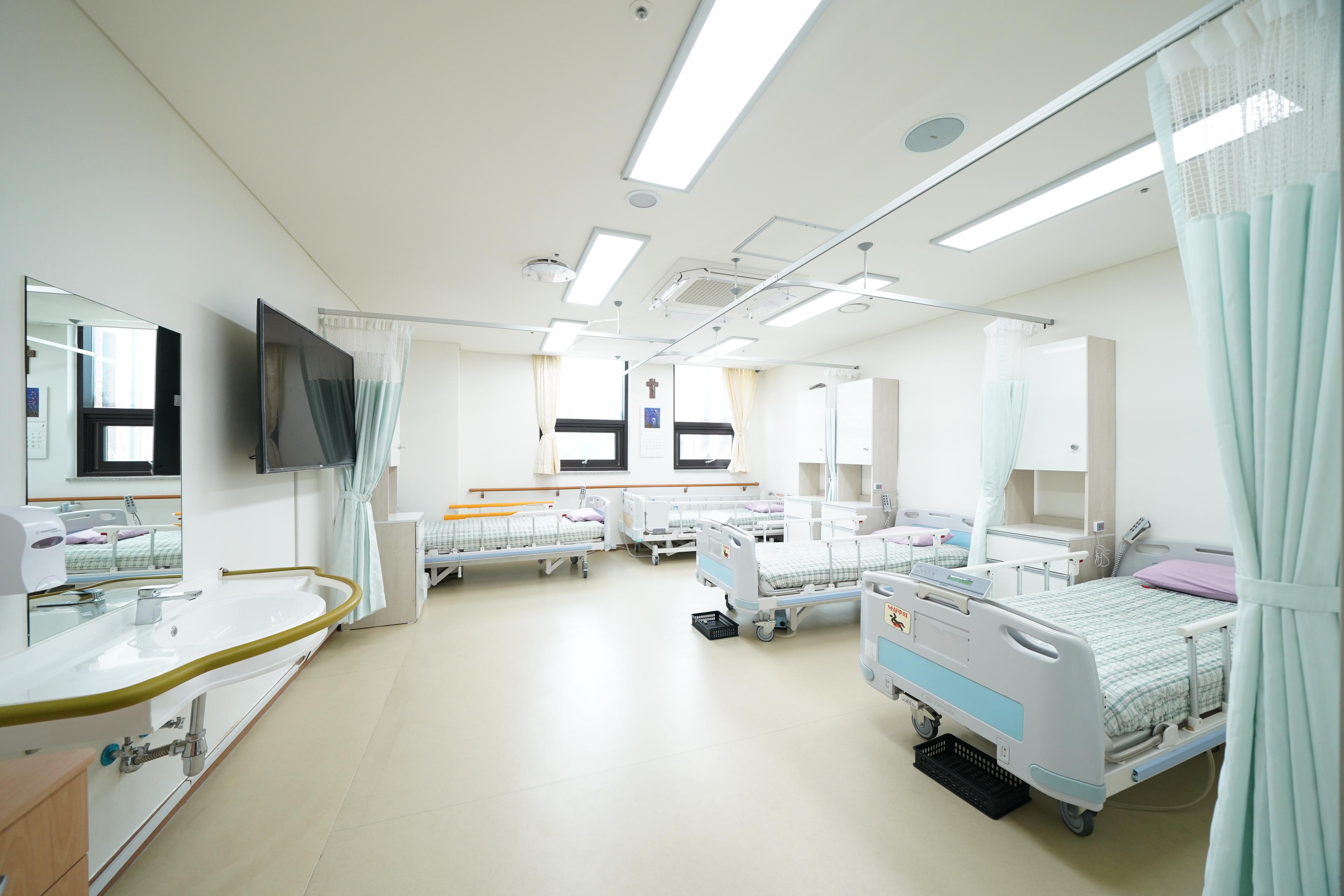 강일성모노인요양원 이미지 3