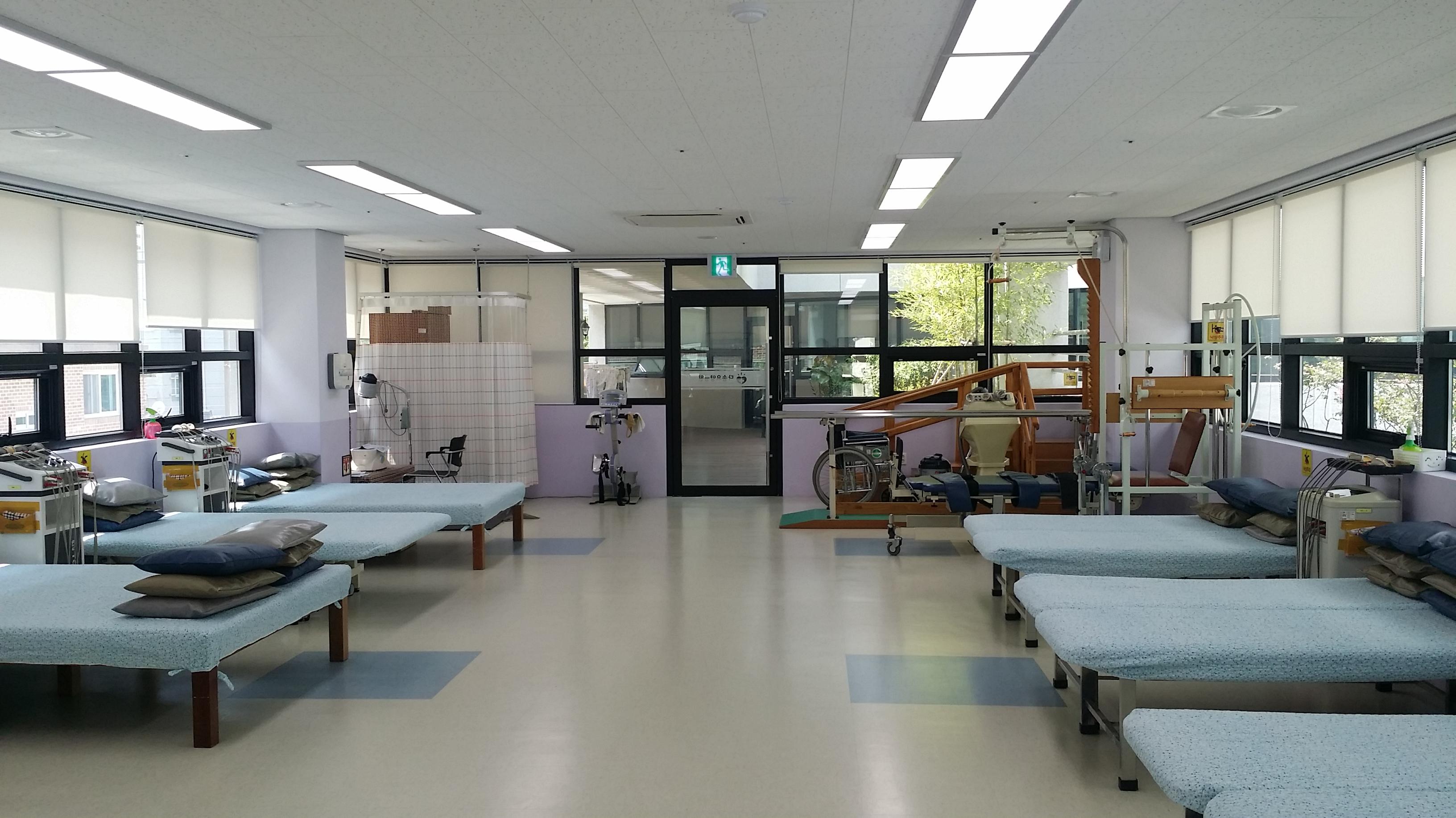 With 다솜요양원 이미지 8