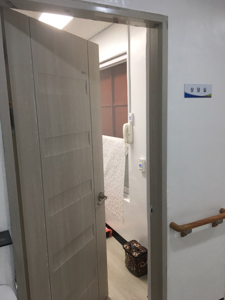 간호전문노인요양원 이미지 11