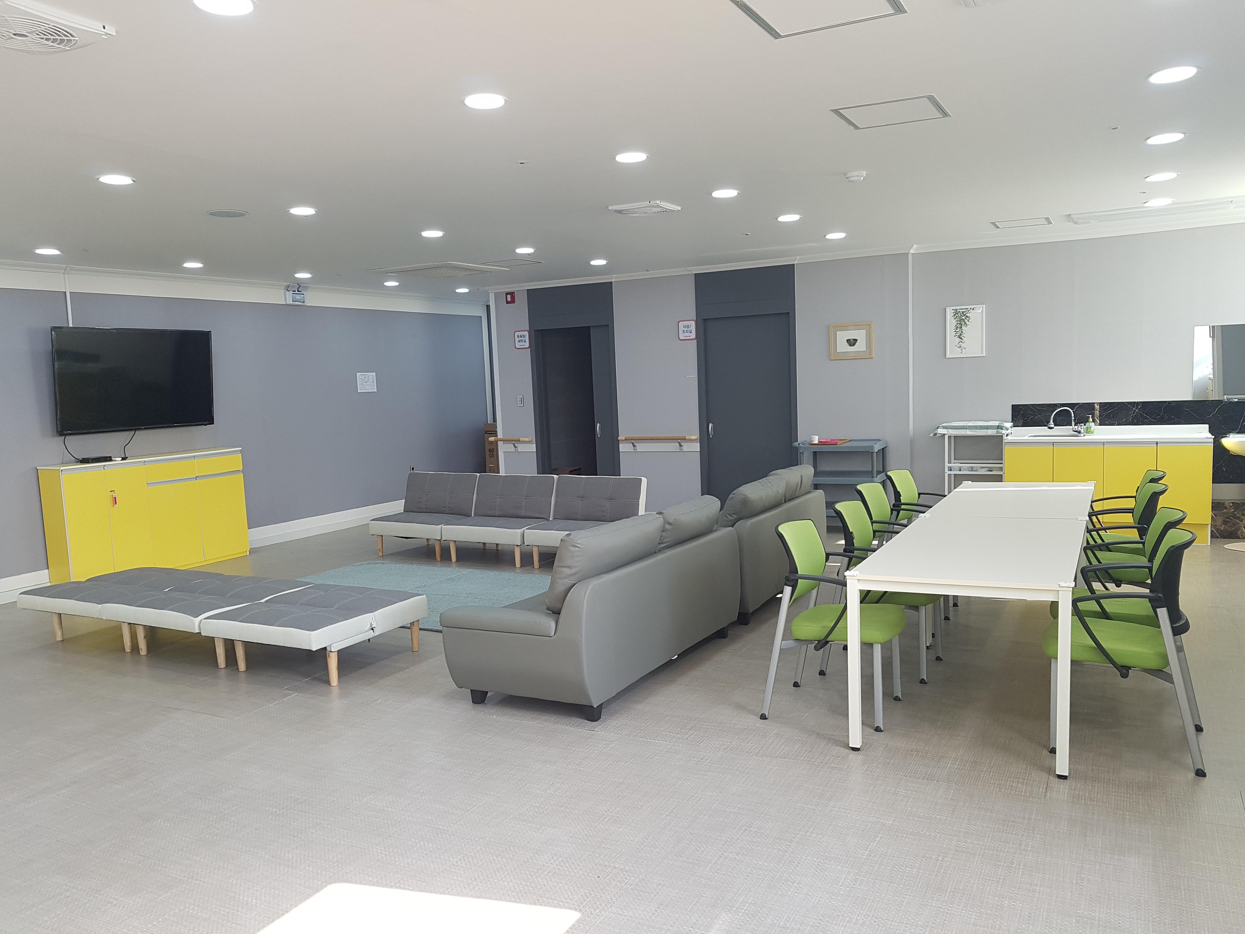 구영실버홈 이미지 2