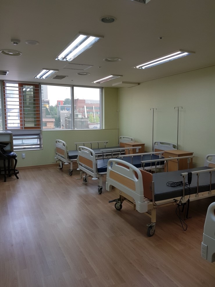 가족튼튼요양원 이미지 14