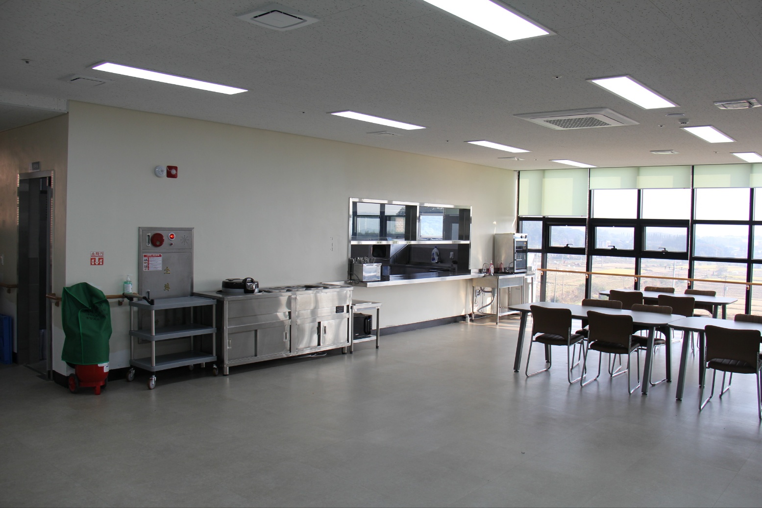 가족사랑요양원 이미지 8