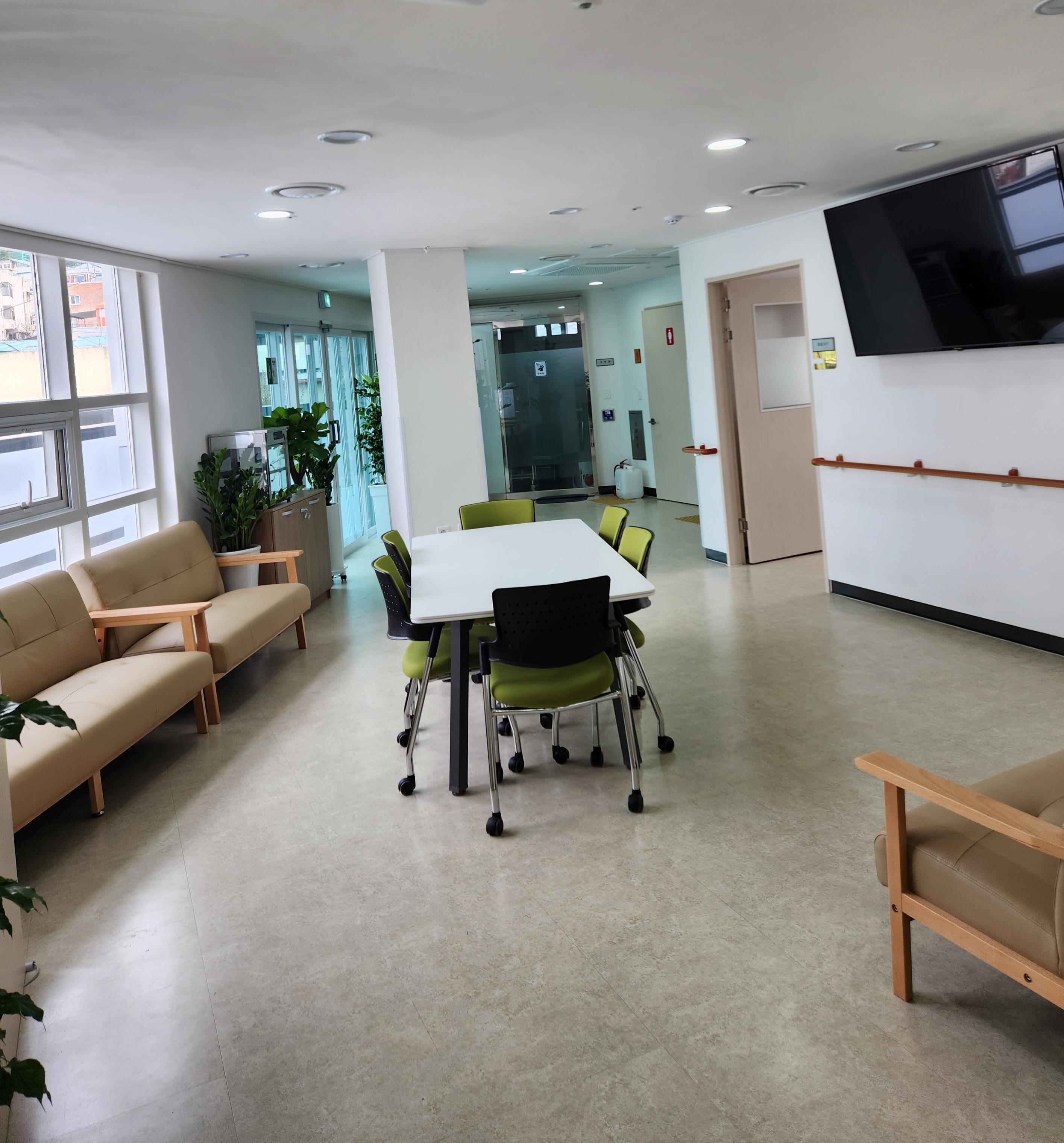 굿모닝효요양원 이미지 8