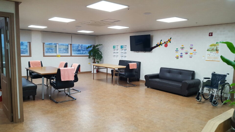 가족사랑요양원 이미지 18