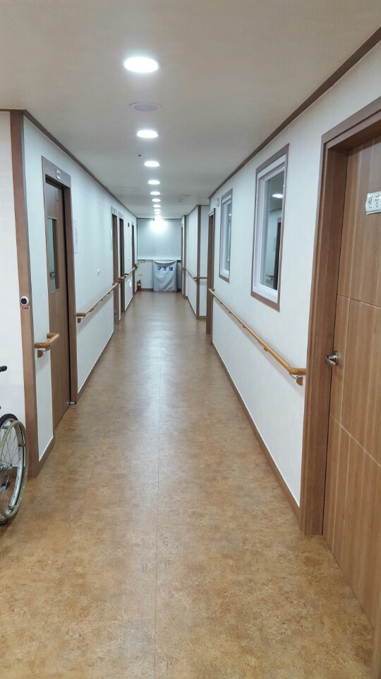 가족사랑요양원 이미지 16