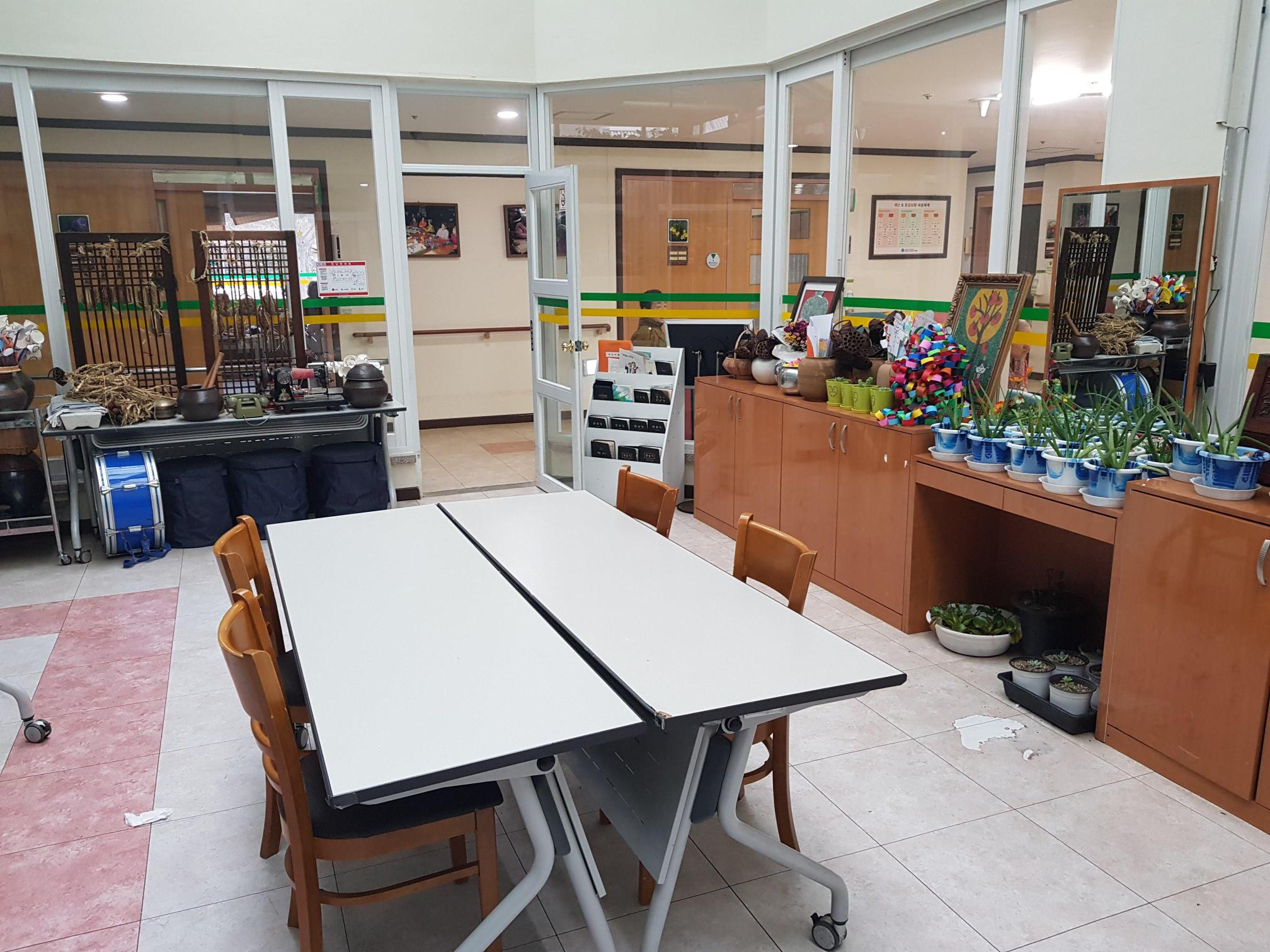 강진군노인전문요양원 이미지 2