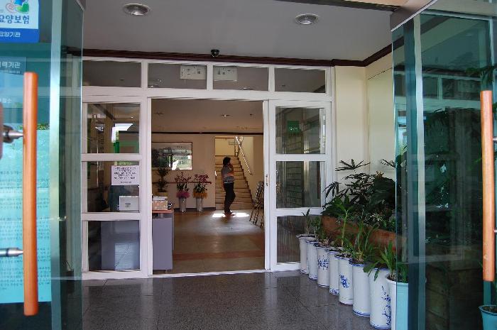 강진군노인전문요양원 이미지 4