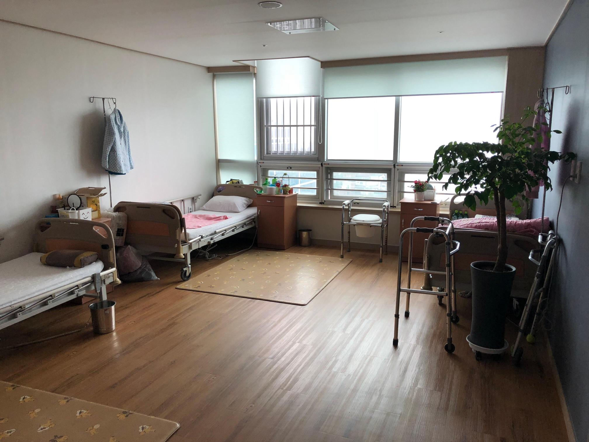 간호박사네요양원 이미지 8