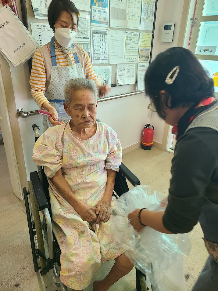 가득한사랑실버홈 이미지 4