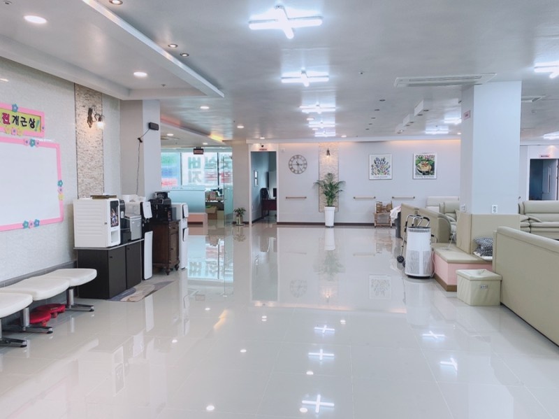 굿실버공동생활가정 이미지 3