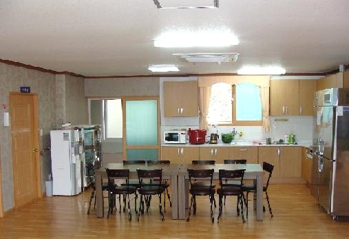 밀알노인요양공동생활가정 이미지 11