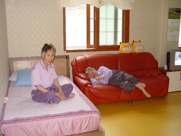 신명노인요양공동생활가정 이미지 8