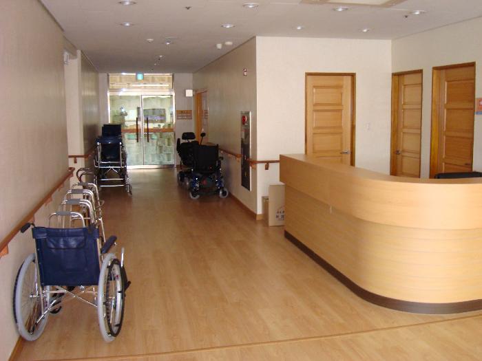 돌산노인전문요양원 이미지 4
