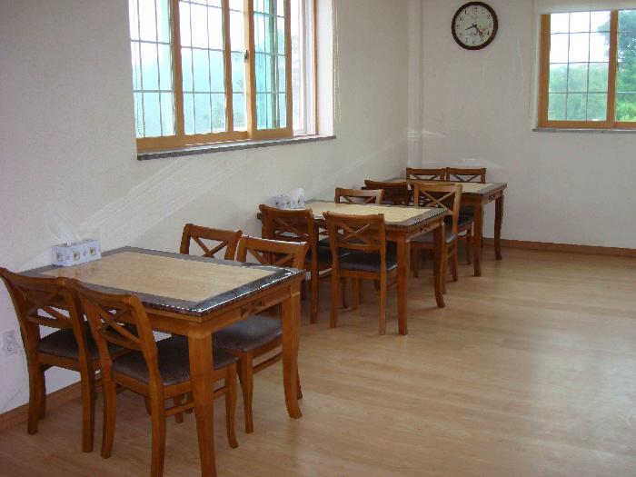 돌산노인전문요양원 이미지 2