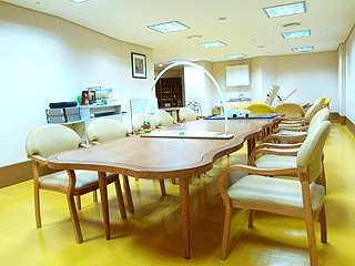 시니어스너싱홈 이미지 3