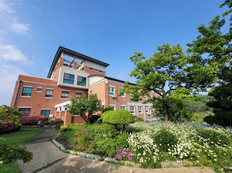 아가페노인전문요양원 이미지 8