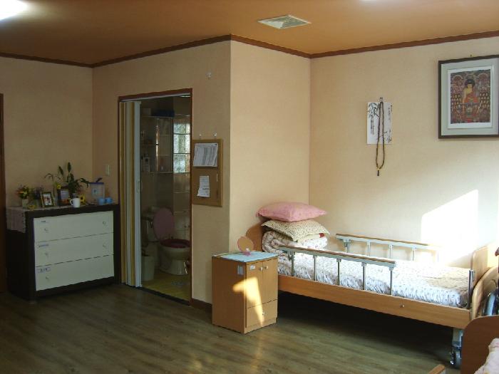 연꽃피는집노인요양원 이미지 13