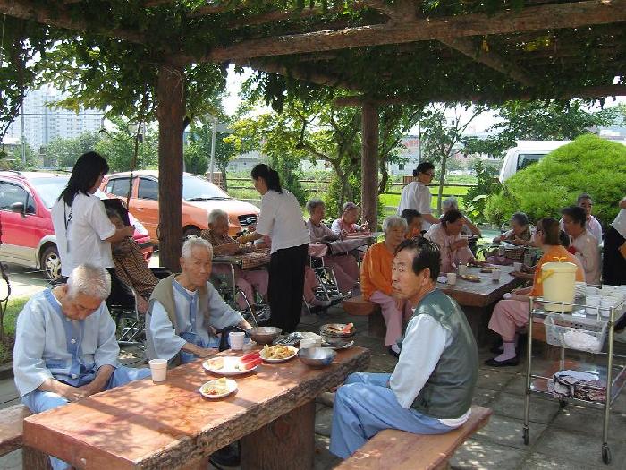 통도사자비원전문요양시설 이미지 11