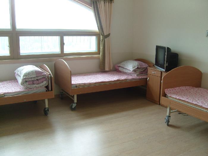 평택시노인전문요양원 이미지 11