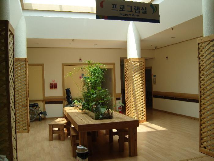 평택시노인전문요양원 이미지 9