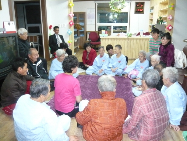 베푸는 공동체 이미지 9