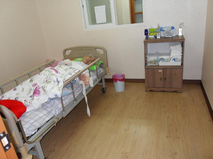 우리노인요양공동생활가정 이미지 7