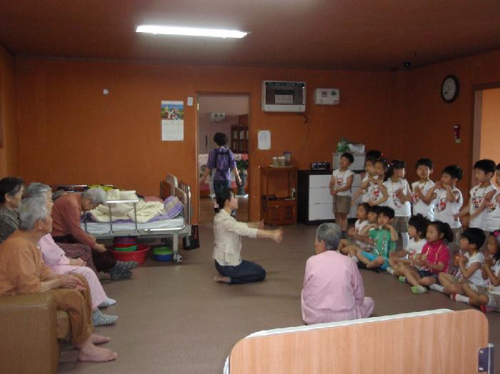 새날노인돌봄의집 이미지 2