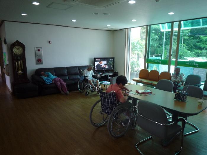 아름다운동행요양원 이미지 9