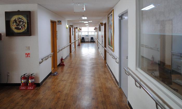 영암노인전문요양원 이미지 9