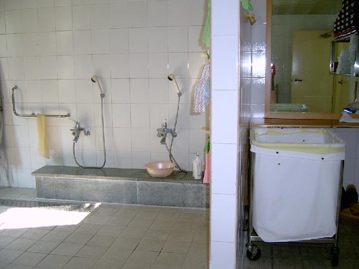 흰돌요양센터(목제관) 이미지 12