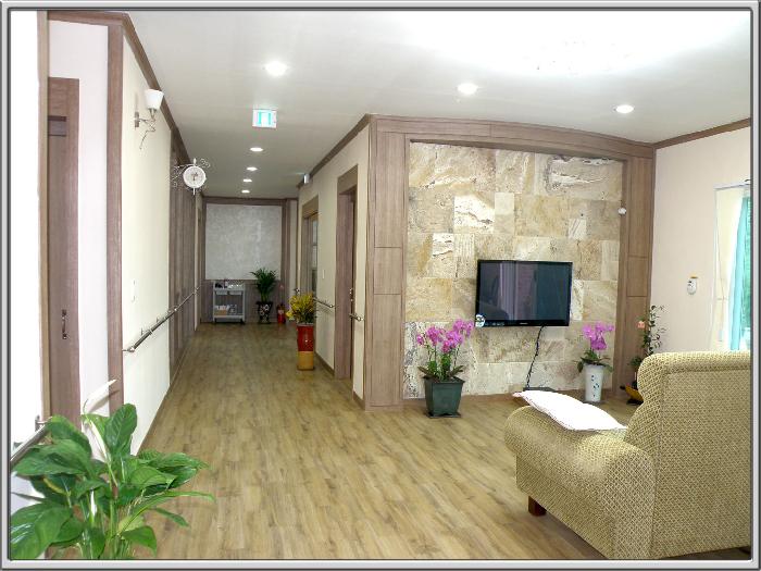 나이팅게일과 천사들 시니어빌 이미지 13