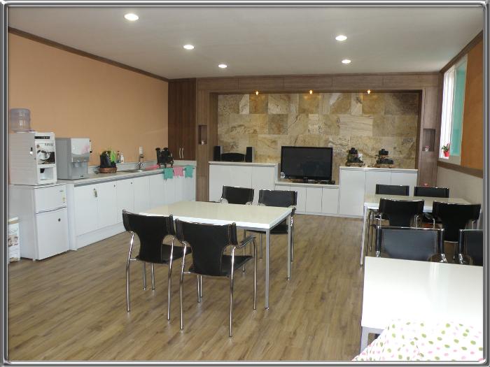 나이팅게일과 천사들 시니어빌 이미지 12