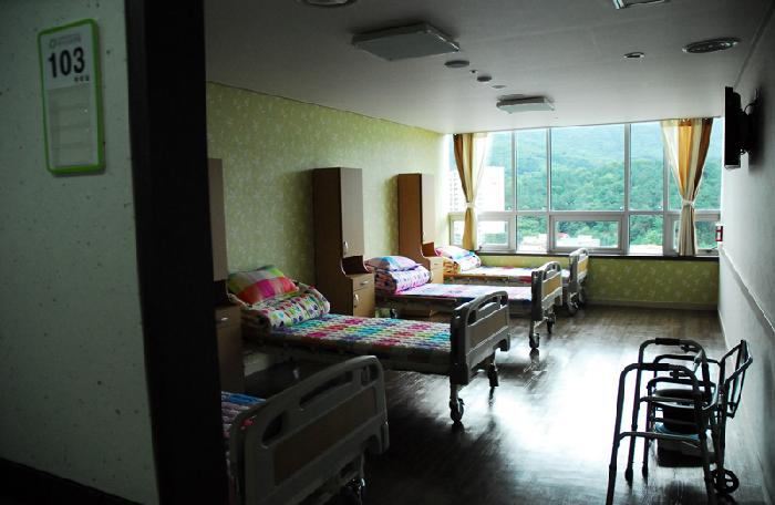 예사랑노인전문요양원 이미지 10