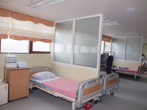 용인노인전문요양원 이미지 16