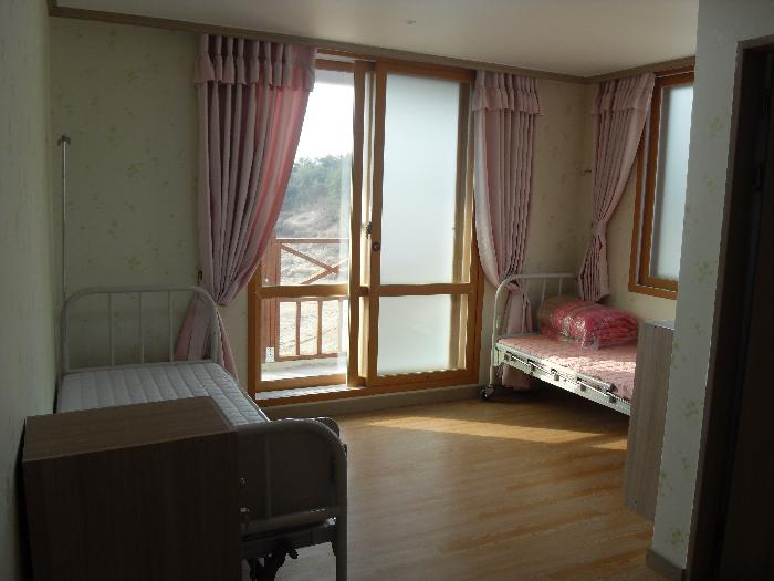 기쁜노인요양원 이미지 10