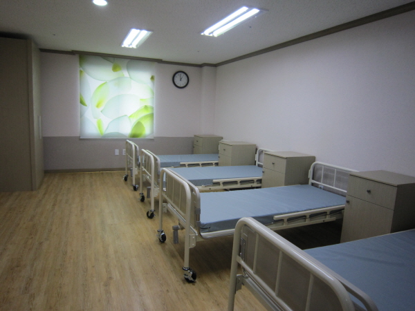 청솔노인전문요양원 이미지 6