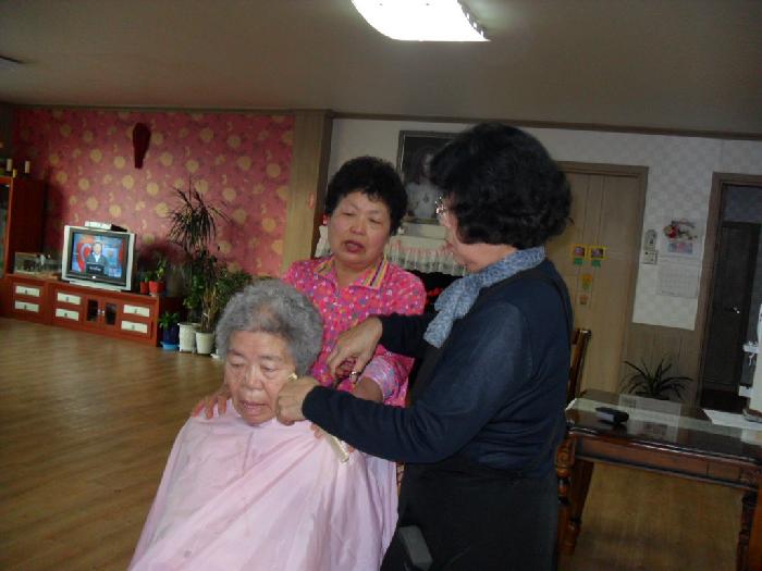 엠마우스 노인요양공동생활가정 이미지 12