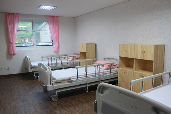 희망의마을요양원 이미지 2