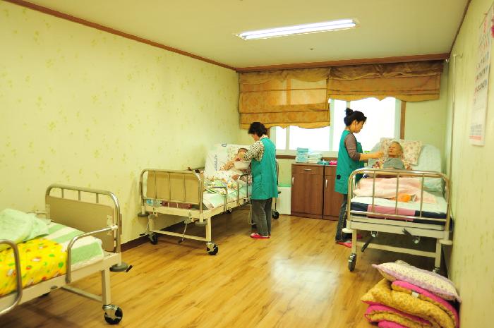 새봄노인전문요양원 이미지 14