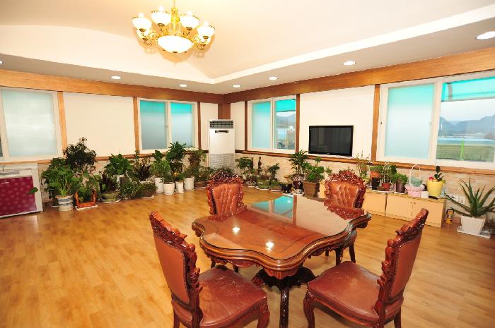 새봄노인전문요양원 이미지 6