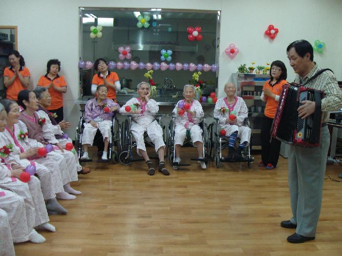 동진노인복지센터 이미지 3