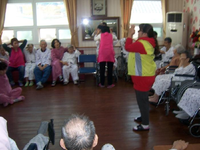 씨밀래노인전문요양원 이미지 22