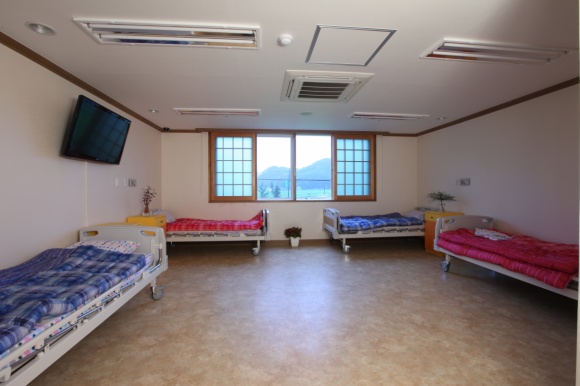 함안송케어노인전문요양원 이미지 8